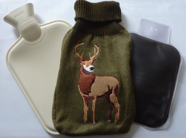Wärmflaschen mit Strickpullover "Hirsch"